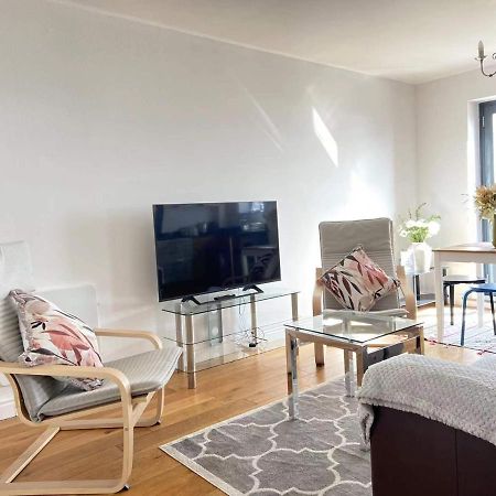 Beach Front Apt With Stunning Sea View Swansea Buitenkant foto