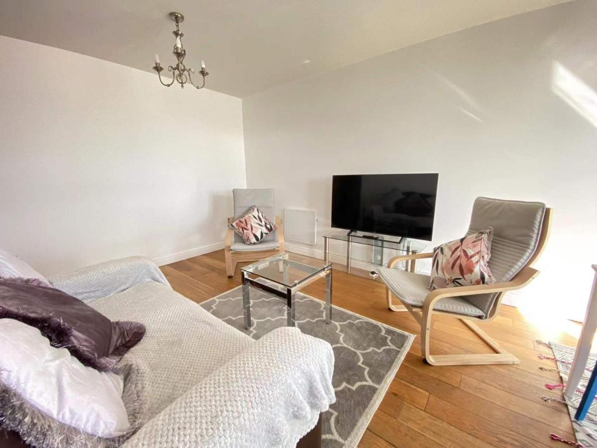 Beach Front Apt With Stunning Sea View Swansea Buitenkant foto